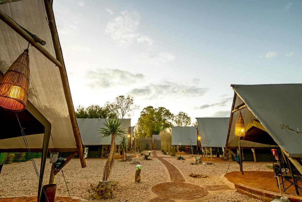 Hotel Urban Camp à Windhoek Extérieur photo