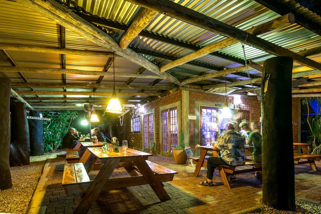Hotel Urban Camp à Windhoek Extérieur photo